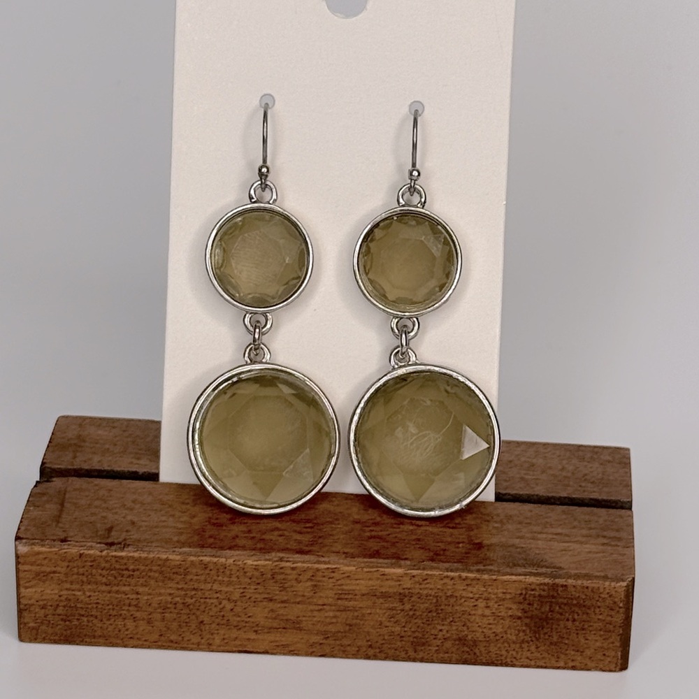 🚨3 for $15🚨 Liz Claiborne Earrings